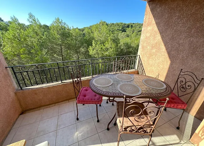 Superbe 3Pieces, Balcon, Garage, Clim, Piscine
