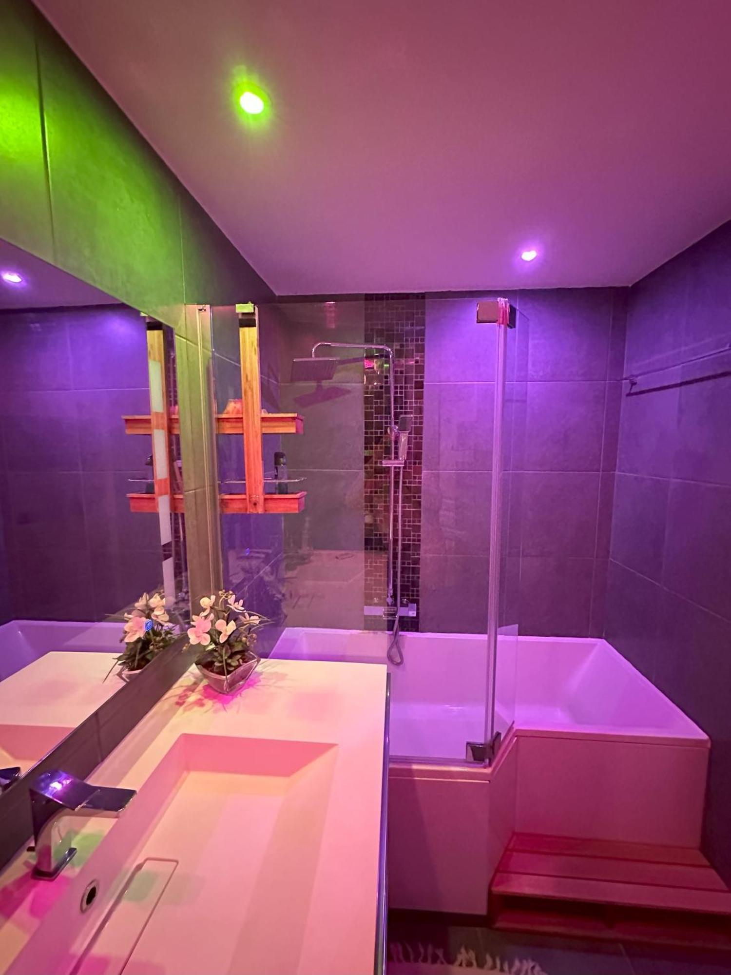 Superbe 3pieces, Balcon, Garage, Clim, Piscine Mougins